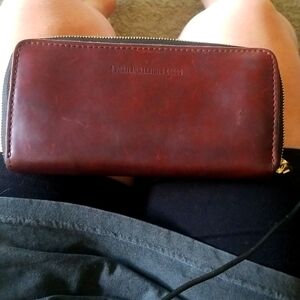 Portland Leather Goods Accordion Zip Wallet